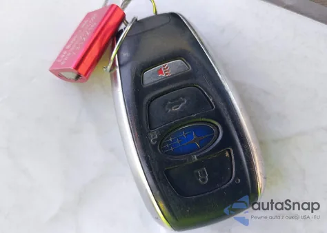 2015 Subaru Outback 3.6R Limited z USA, uszkodzony, nr VIN 4S4BSENCXF3227928